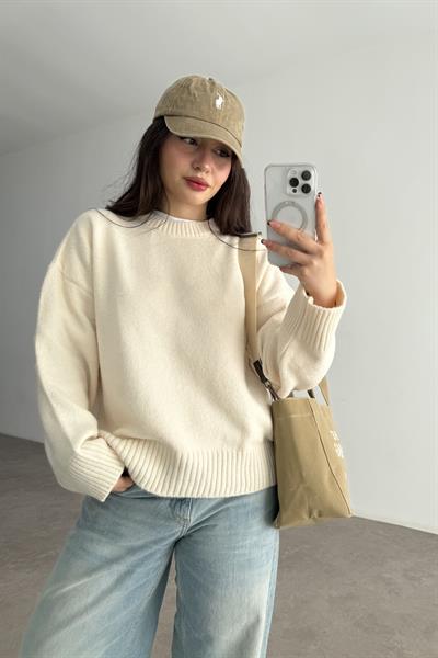 Mssmo Yuvarlak Yaka Triko Kazak Ekru