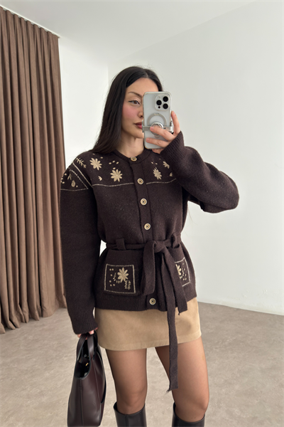 Premium Nakışlı Kuşaklı Triko Kahve Hırka