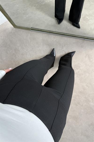 Nervürlü Yüksek Belli Flare Kesim Siyah Tayt Pantolon