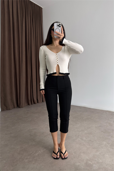 Önü Çizgili Kapri Pantolon