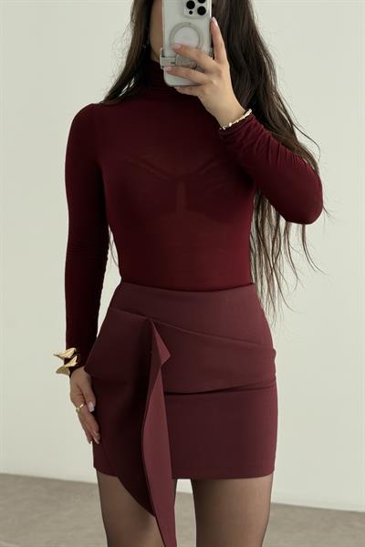 Önü Kat Detaylı Krep Bordo Mini Etek