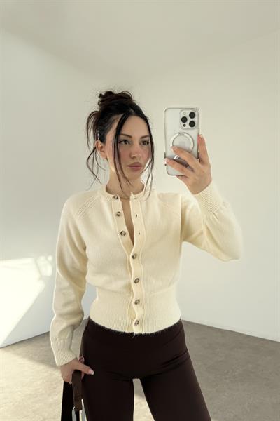 Orijinal Dümeli Bele Oturan Ekru Triko Kazak