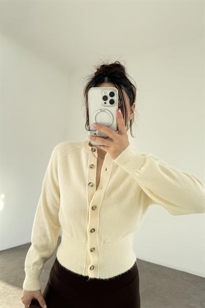 Orijinal Dümeli Bele Oturan Ekru Triko Kazak