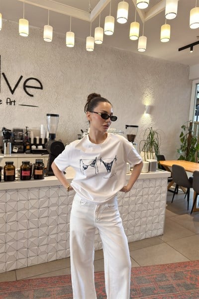 Orijinal Marka Bikini Baskılı Beyaz Tişört