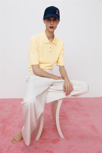 Orijinal Marka Çiçek Düğmeli Triko Üst