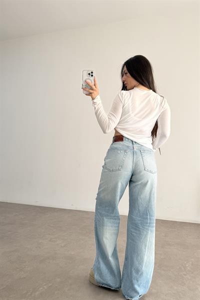 Orijinal Marka Yırtık Detaylı Açık Mavi Jean