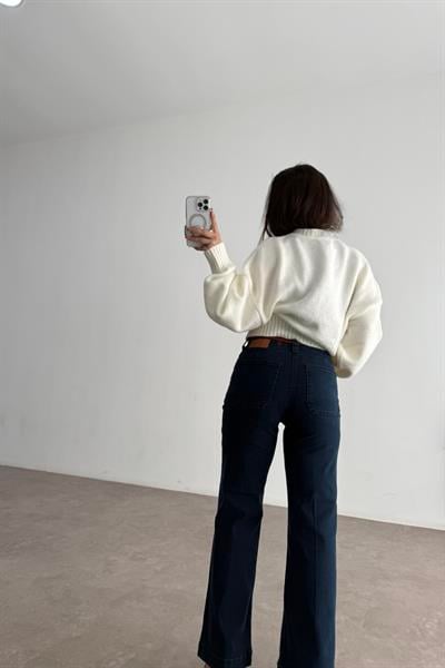 Orj. Marka Önü Cep Detaylı  Yüksek Belli Lacivert Jean 