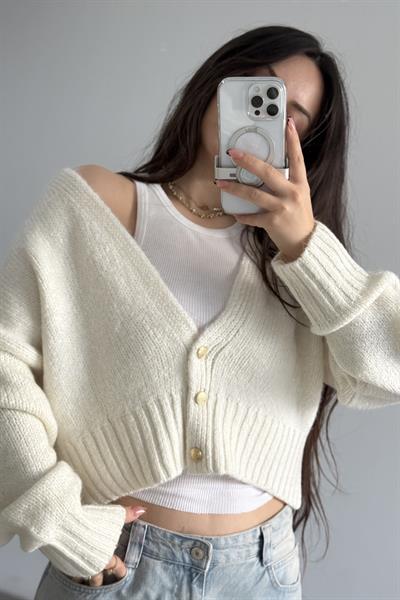 Orj Marka Üç Düğmeli Kalın Ekru Hırka