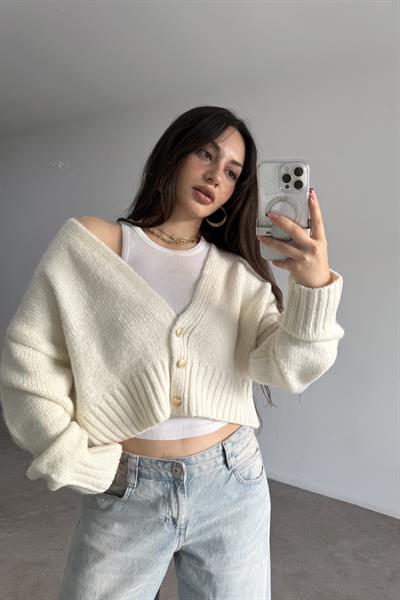 Orj Marka Üç Düğmeli Kalın Ekru Hırka