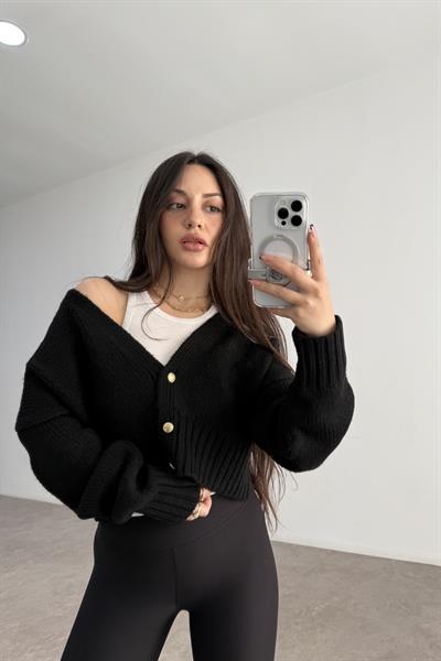 Orj Marka Üç Düğmeli Kalın Siyah Hırka