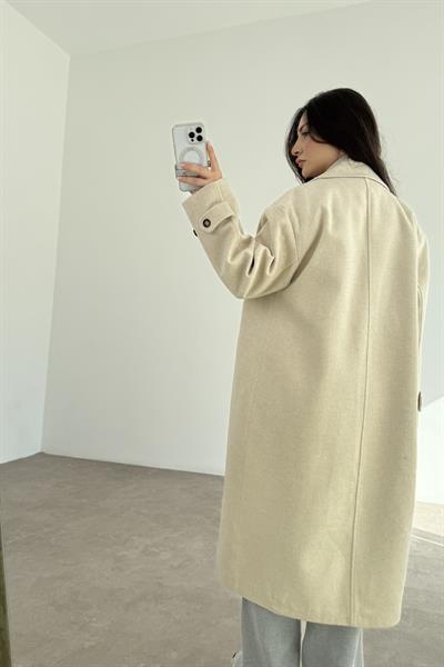 Oversize Kesim Düğmeli Kruvaze Ekru Kaban
