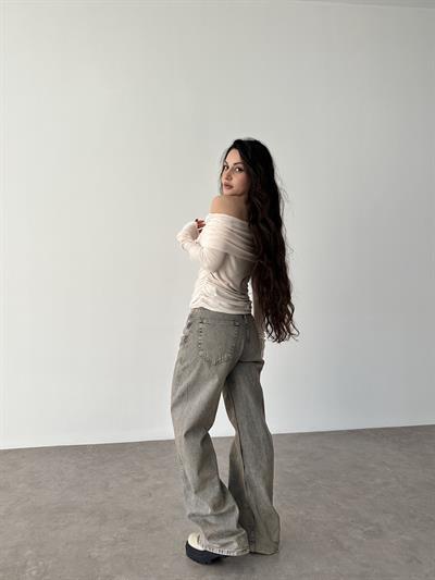 Pamuk Dokuma Drapeli Madonna Yaka Ekru Bluz