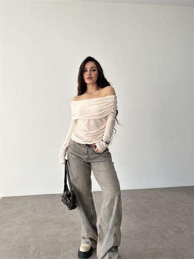 Pamuk Dokuma Drapeli Madonna Yaka Ekru Bluz