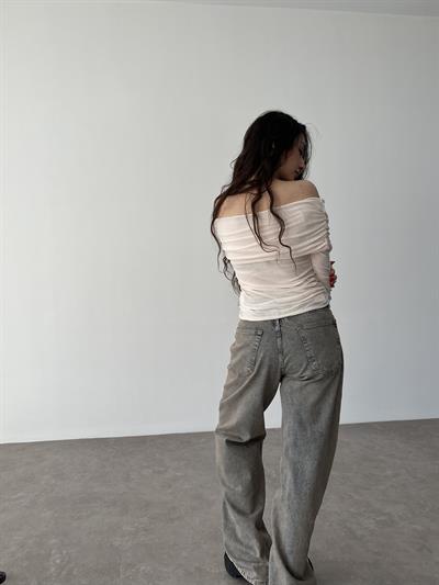 Pamuk Dokuma Drapeli Madonna Yaka Ekru Bluz