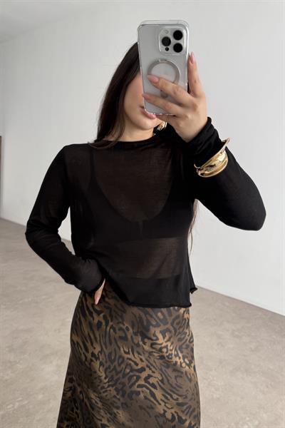 Pamuklu Örme Dökümlü Yarı Transparan Siyah Bluz