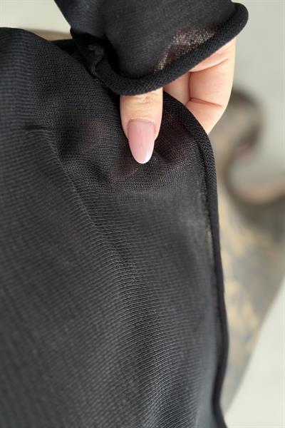 Pamuklu Örme Dökümlü Yarı Transparan Siyah Bluz