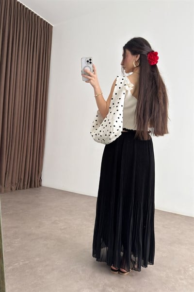 Piliseli Siyah Şifon Etek 