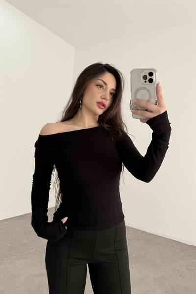 Premiium Düz Yakalı Opak Siyah Body