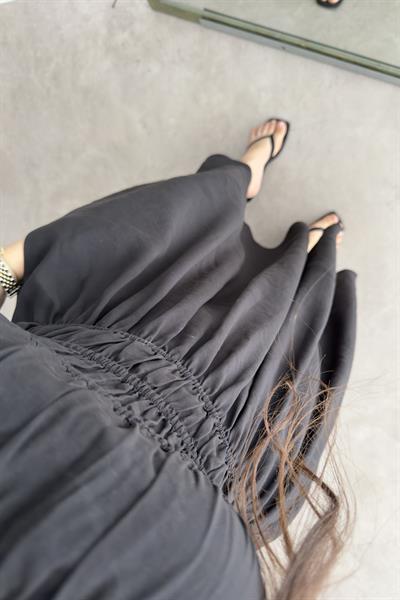 Premium Askılı Beli Lastikli Midi Elbise Siyah