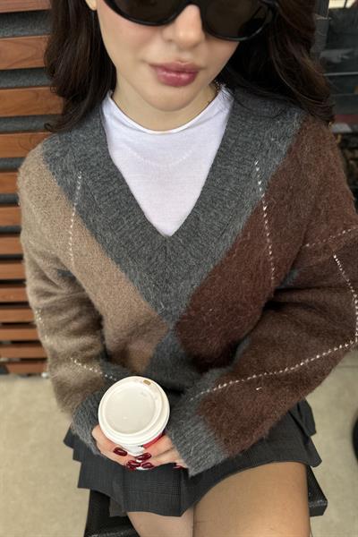 Premium Baklava Desenli V Yaka Kazak