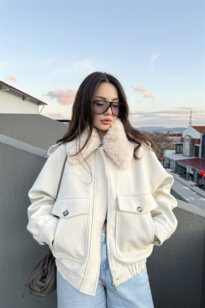 Premium Cep Detaylı Bomber Kaşe Kürklü Ekru Kaban