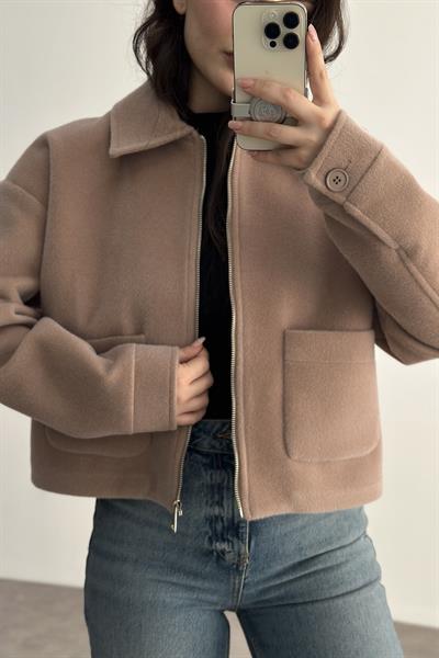 Premium Cep Detaylı Tüy Dokulu Taş Ceket 