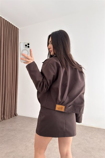 Premium Deri Aksesuarlı Drapeli Kahve Ceket Etek Takım