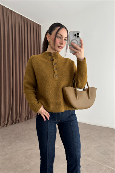 Premium Dik Yaka Düğmeli Triko Olive Kazak