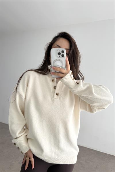 Premium Dik Yakalı Düğme Detaylı Ekru Kazak