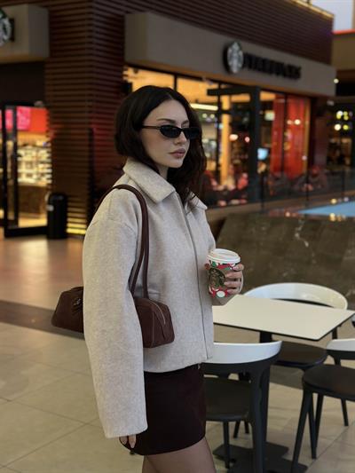 Premium Dokulu Kaşe Yakalı Ekru Ceket