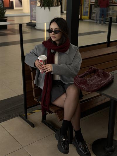 Premium Dokulu Kaşe Yakalı Gri Ceket