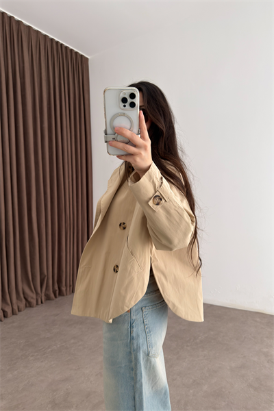 Premium Düğmeli Kısa Bej Trençkot