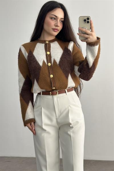 Premium Gold Düğme Detaylı Karamel Hırka