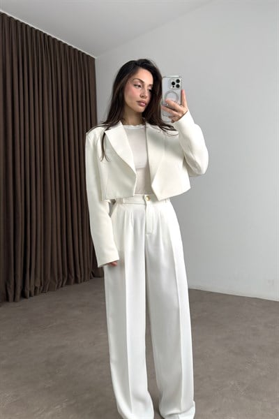 Premium Gold Düğmeli Beyaz Palazzo Pantolon