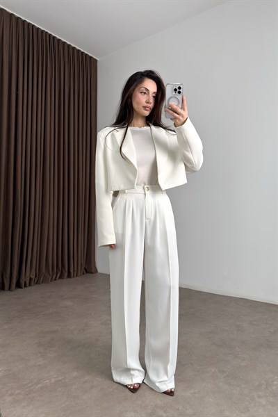 Premium Gold Düğmeli Beyaz Palazzo Pantolon