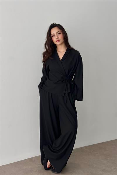 Premium Gül Detaylı Kimono Takım Siyah