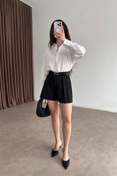 Premium Gümüş Kemerli Pileli Siyah Şort