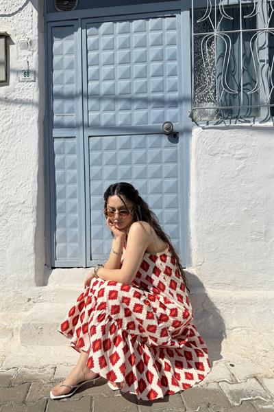 Premium Halter Yaka Kuşaklı Kırmızı Desenli Elbise 