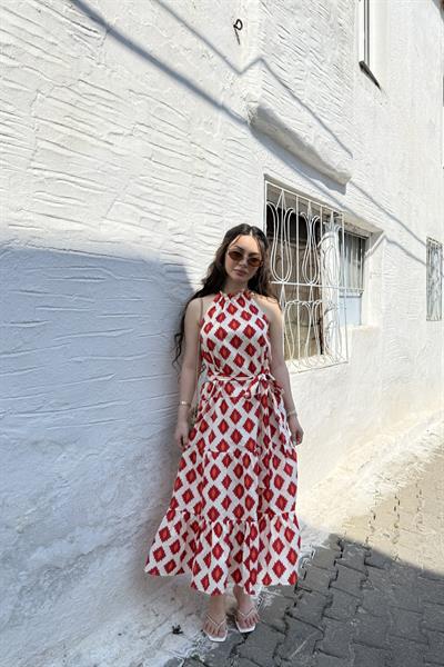 Premium Halter Yaka Kuşaklı Kırmızı Desenli Elbise 