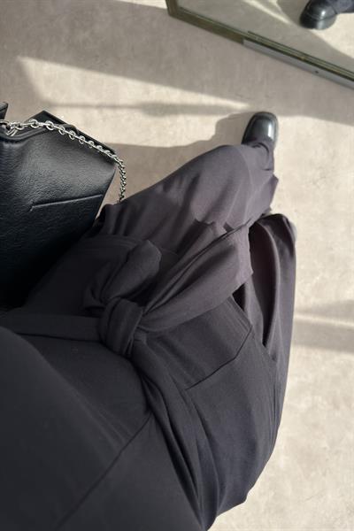 Premium Kaşmir Dokulu Bağlama Detaylı Siyah Takım