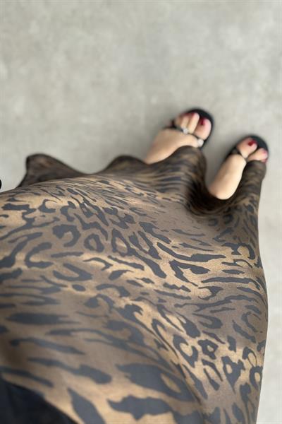 Premium Leopar Desenli Tok Saten Midi Etek 