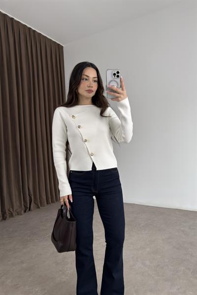 Premium Önü Asimetrik Gol Düğmeli Ekru Bluz