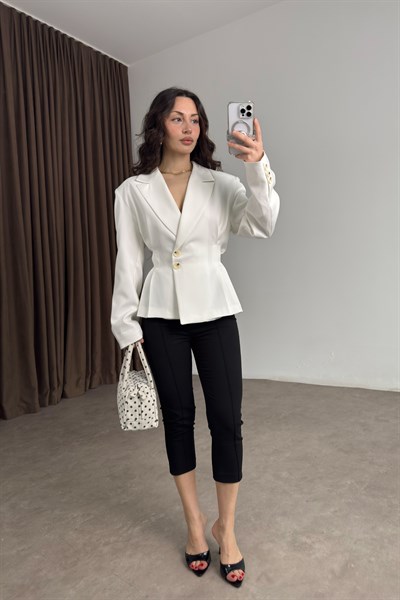 Premium Pileli Belden Oturtmalı Beyaz Blazer Ceket