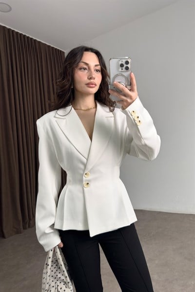 Premium Pileli Belden Oturtmalı Beyaz Blazer Ceket