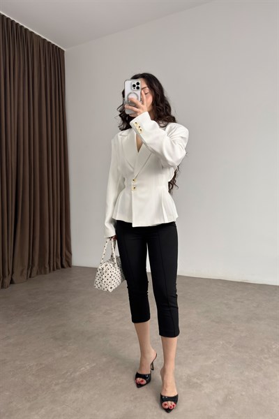 Premium Pileli Belden Oturtmalı Beyaz Blazer Ceket