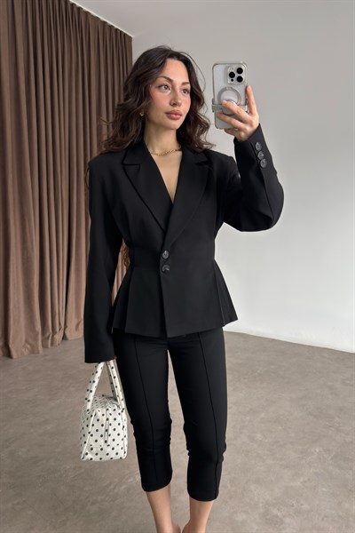 Premium Pileli Belden Oturtmalı Siyah Blazer Ceket