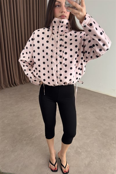 Premium Puantiyeli Dik Yakalı Büzgülü Pembe Yağmurluk