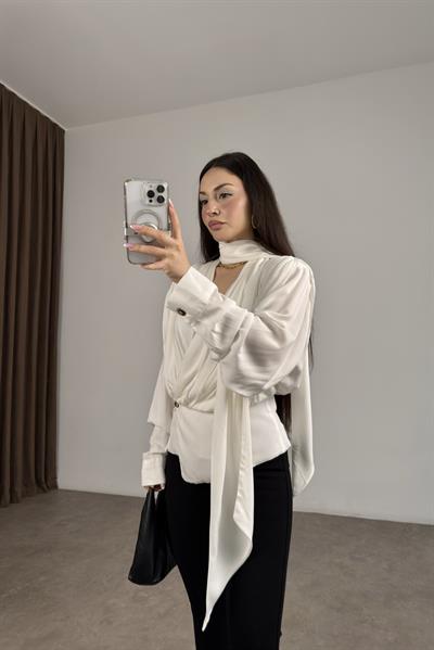 Premium Şal Detaylı Pamuklu Drapeli Beyaz Bluz 