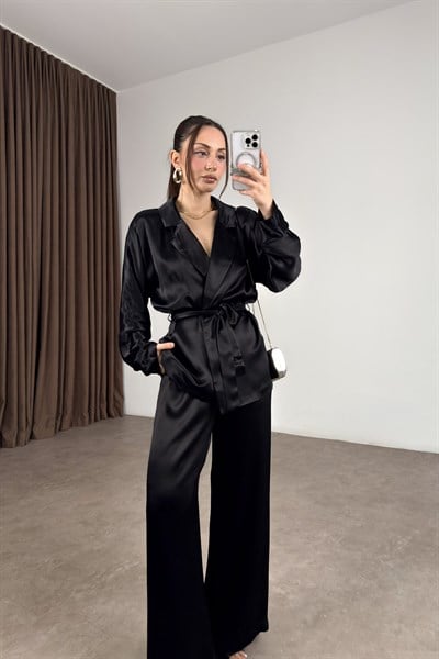 Premium Saten Kruvaze Kuşaklı Siyah Takım