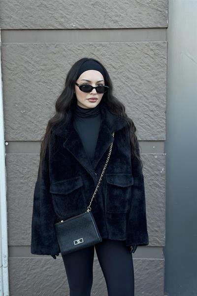 Siyah Cep Detaylı Square Kaban